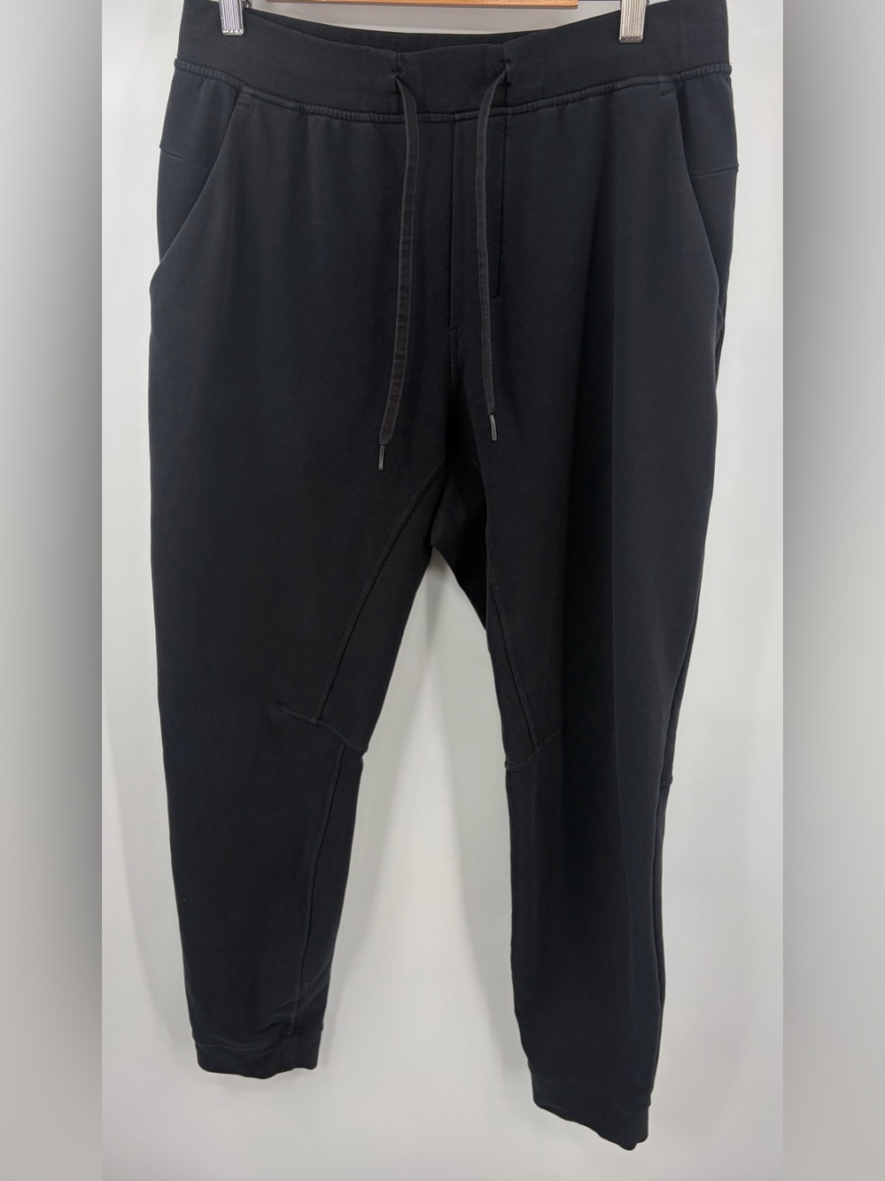 Lululemon city sweat black jogger 29” men’s L Athleisure lounge training